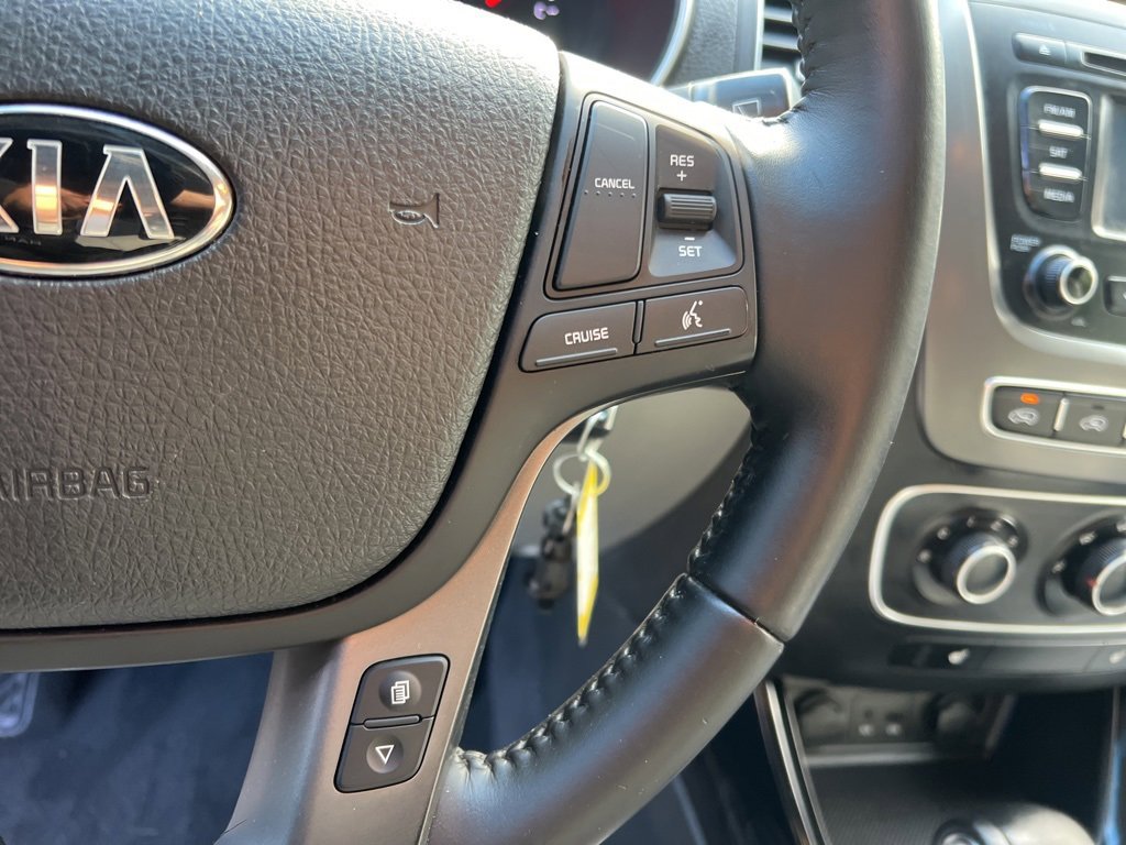 Used 2015 Kia Sorento LX image 15