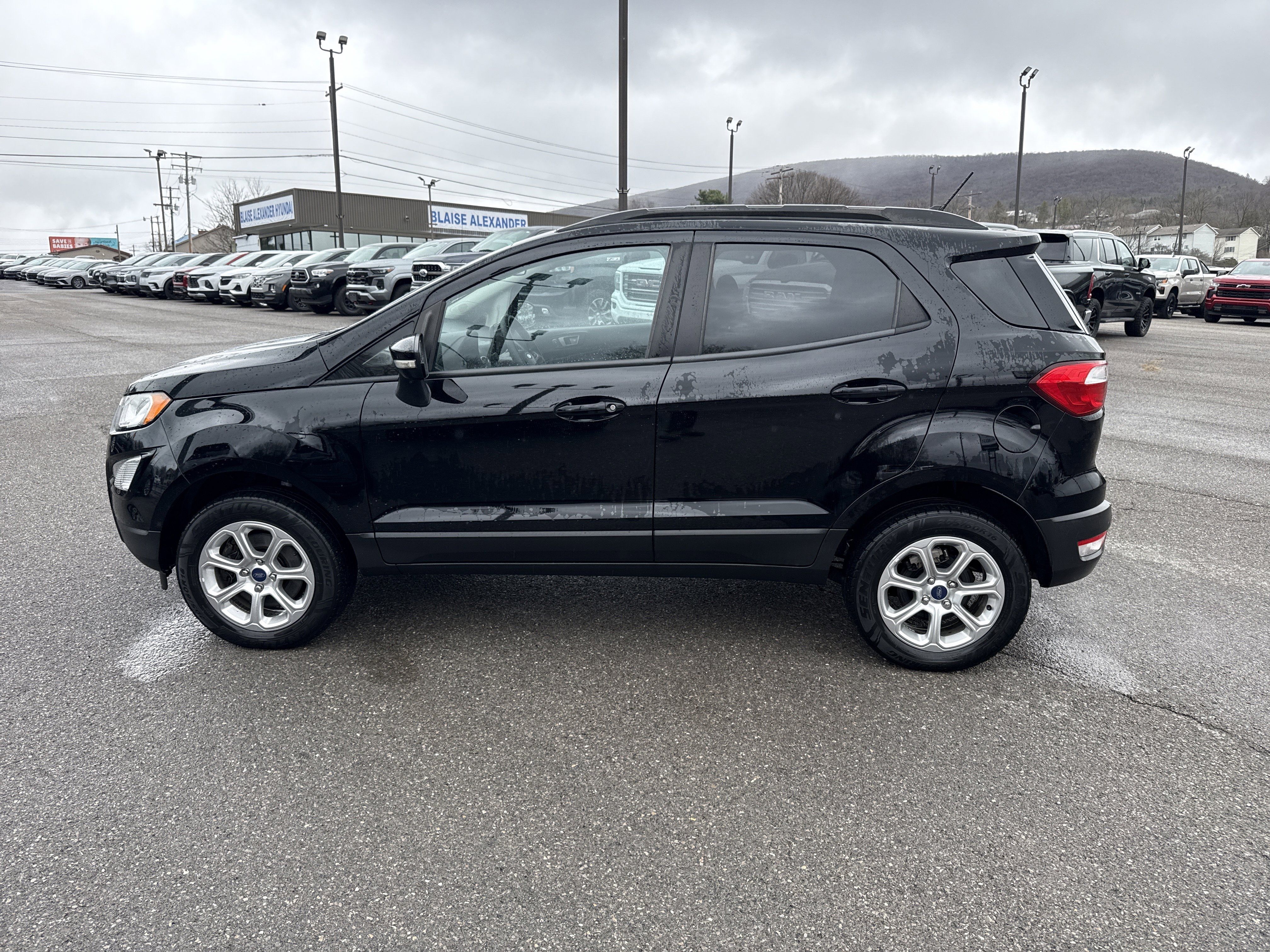 Used 2021 Ford EcoSport SE image 6