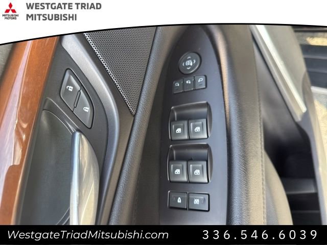 Used 2019 Cadillac Escalade ESV Premium Luxury w/ Escalade Sport Edition image 16