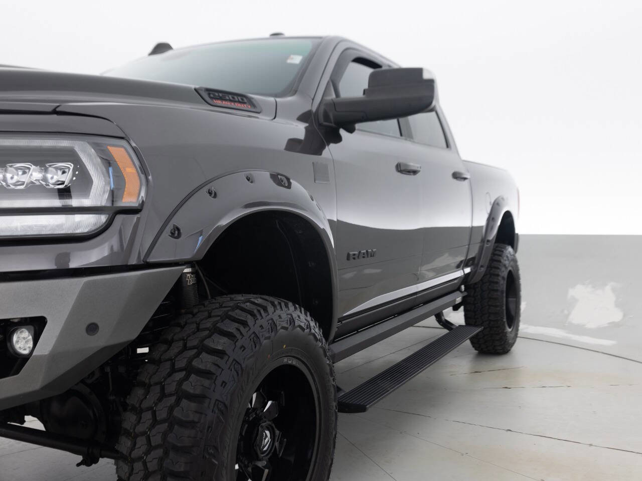 Used 2019 RAM 2500 Laramie w/ Night Edition AWD/4WD image 12