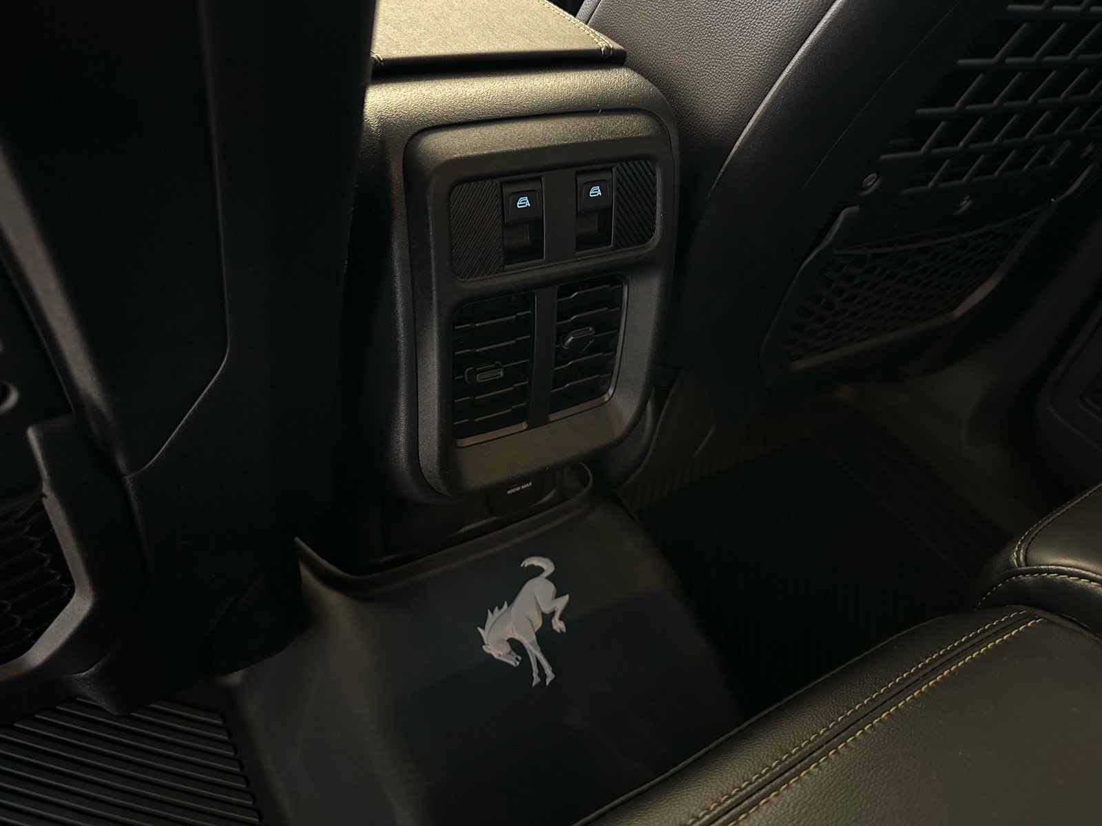 Certified 2025 Ford Bronco Badlands AWD/4WD image 31