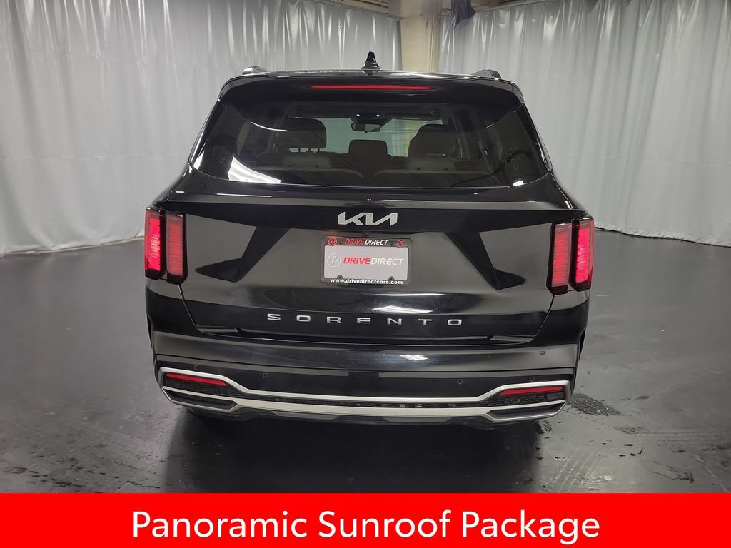 Used 2022 Kia Sorento S w/ Panoramic Sunroof Package FWD image 7