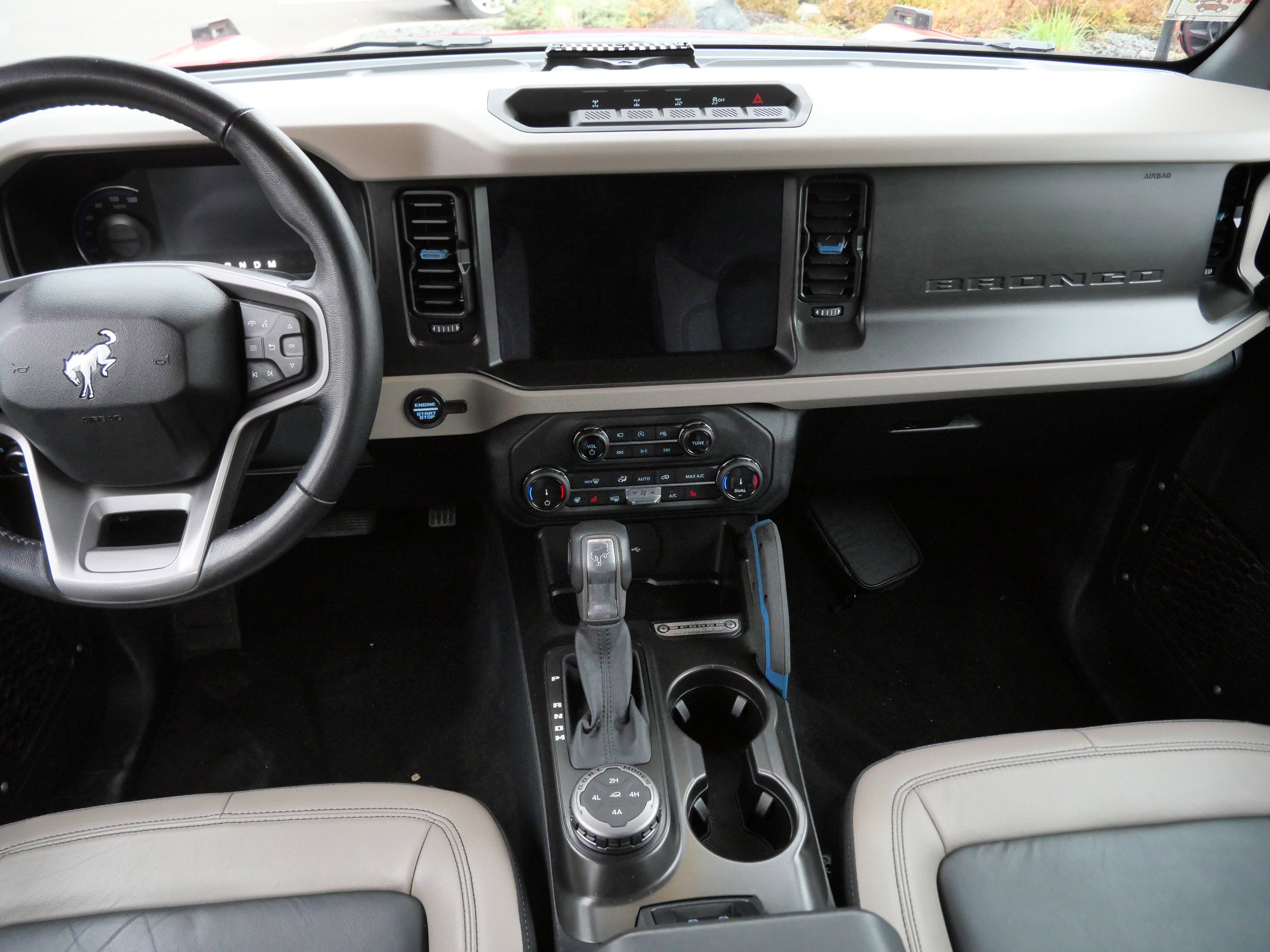 Used 2022 Ford Bronco Wildtrak image 10