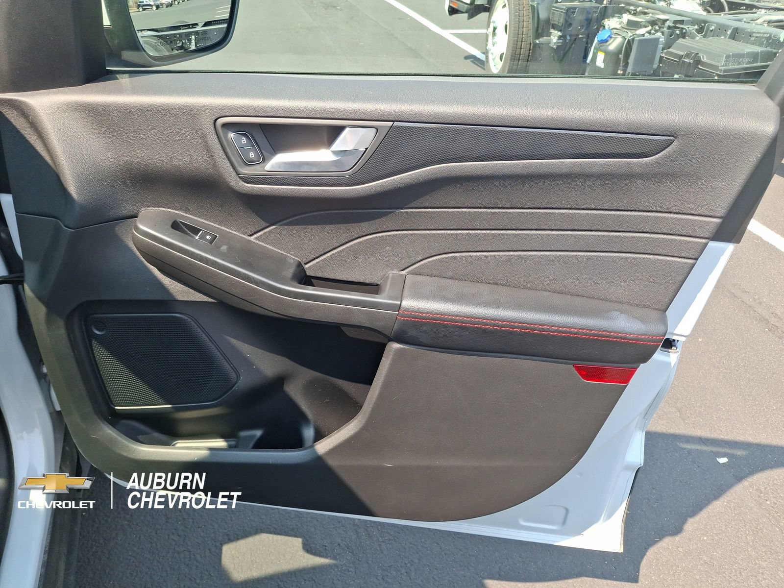 Used 2025 Ford Escape ST-Line Select AWD/4WD image 21
