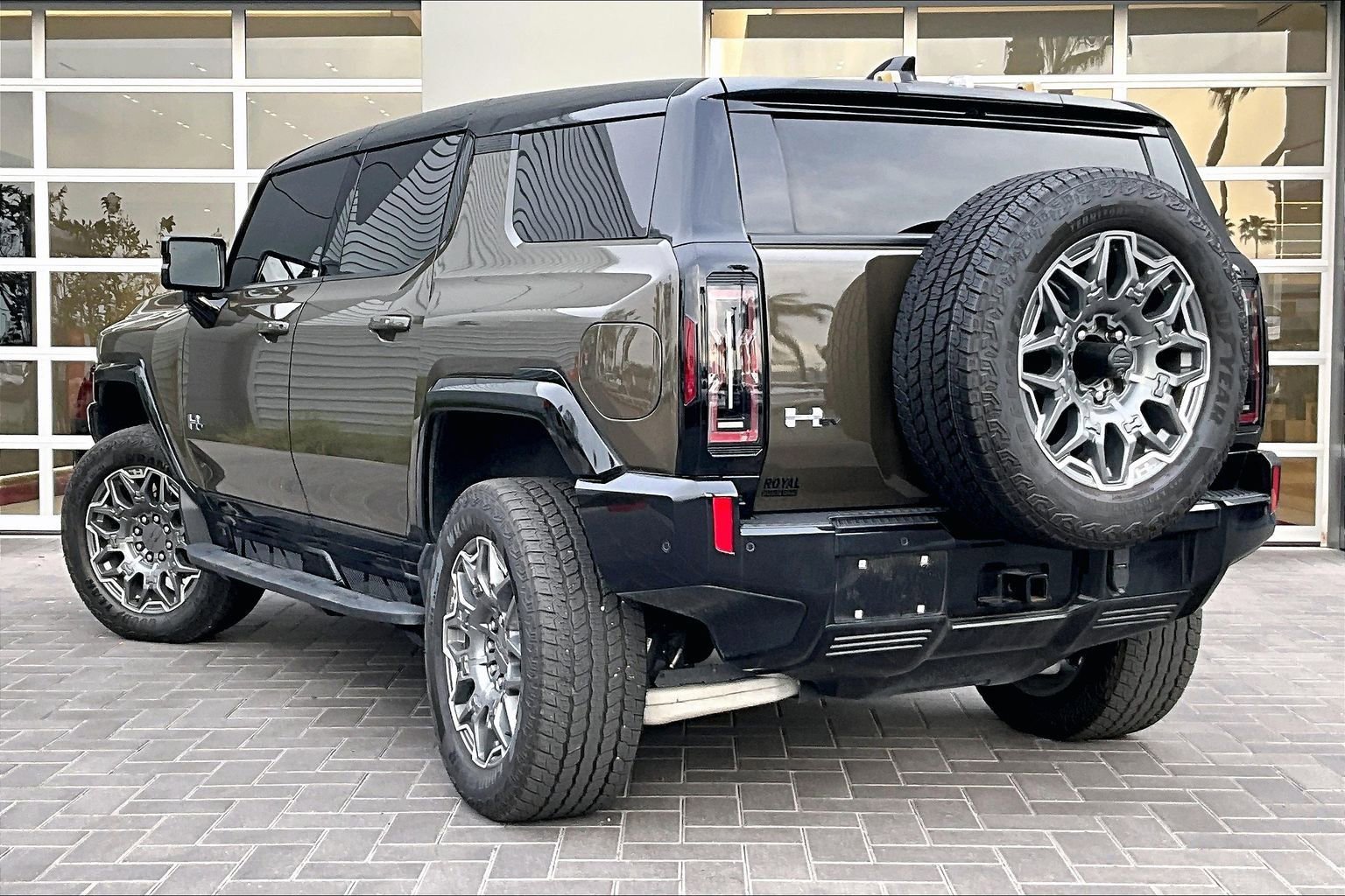 Used 2025 GMC Hummer EV 3X AWD/4WD image 12
