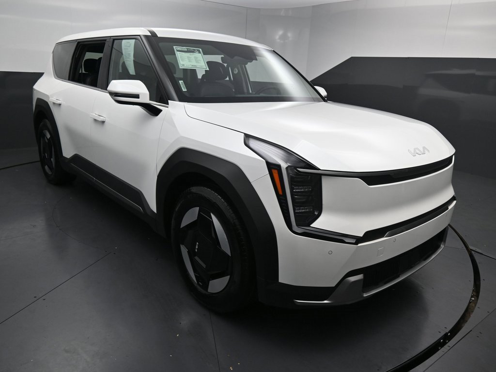 Used 2024 Kia EV9 Light image 14