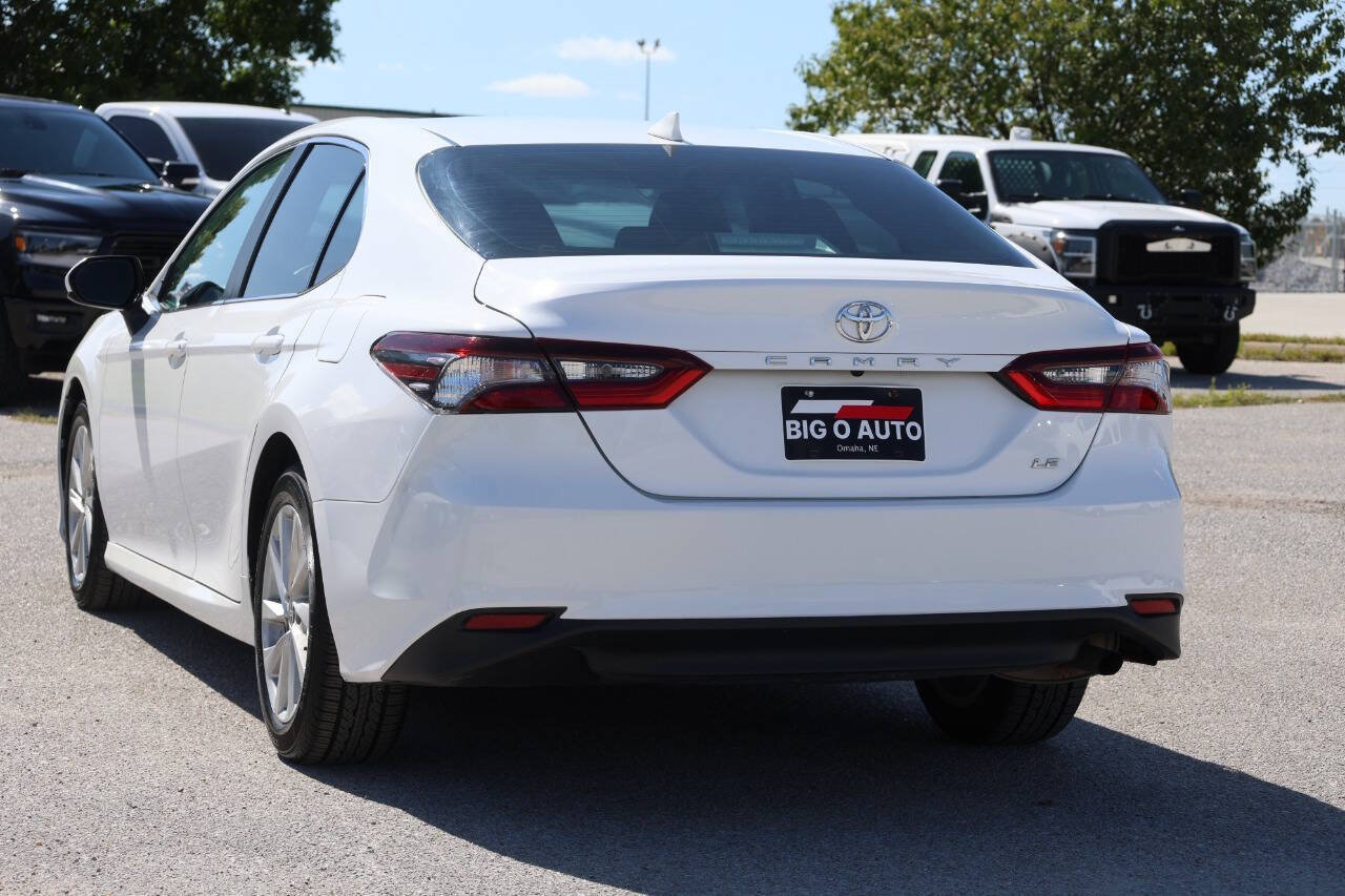 Used 2022 Toyota Camry LE FWD image 11