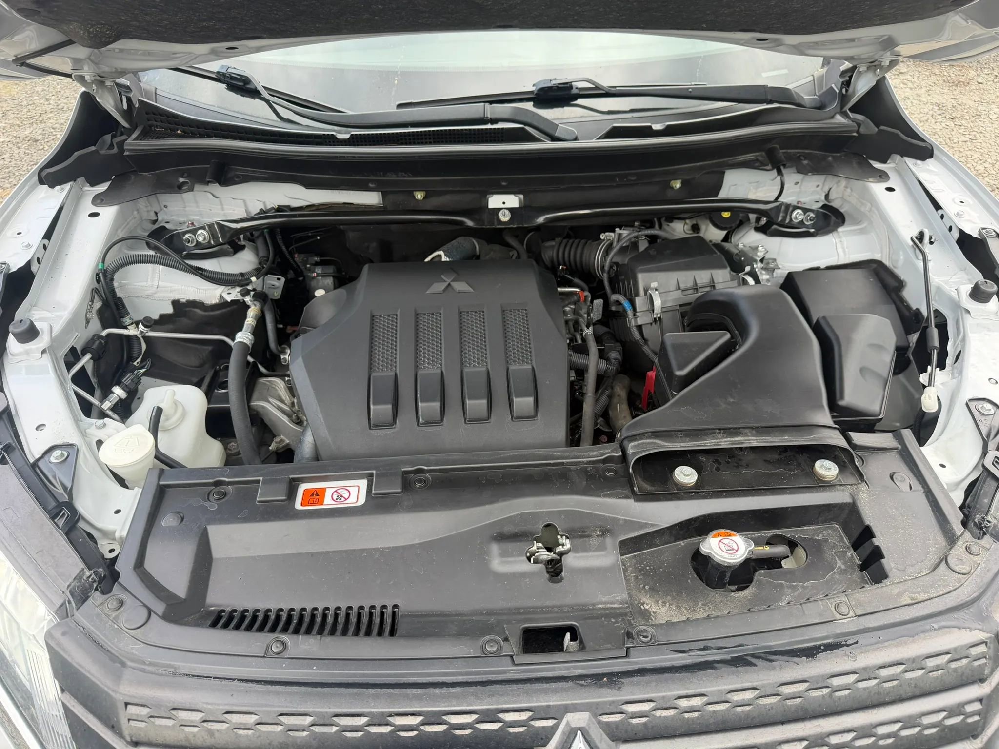 Used 2022 Mitsubishi Eclipse Cross LE FWD image 11