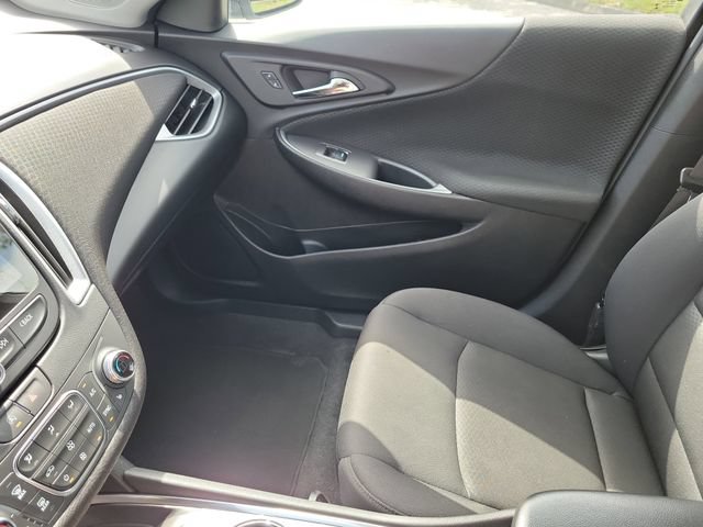 Certified 2025 Chevrolet Malibu LT FWD image 34