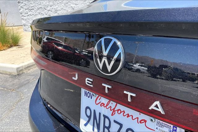 Used 2025 Volkswagen Jetta SE FWD image 31