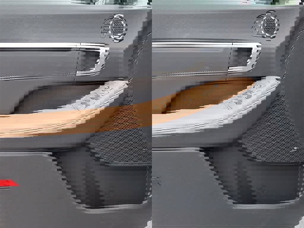 Used 2025 Hyundai Sonata Limited image 11