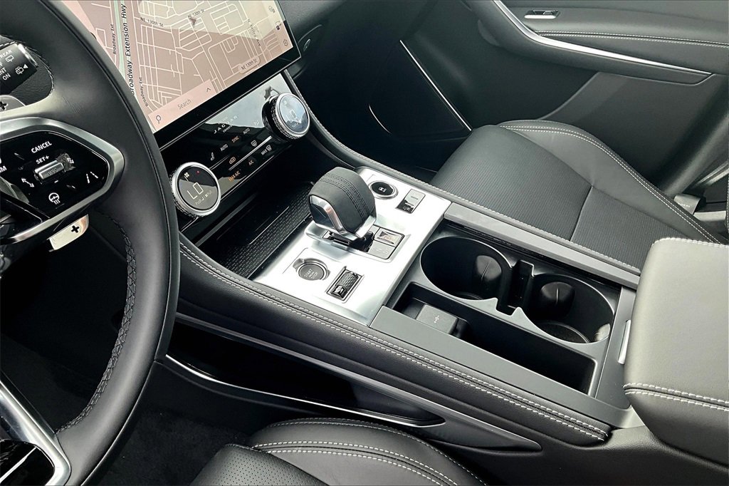 New 2026 Jaguar F-PACE R-Dynamic S image 8