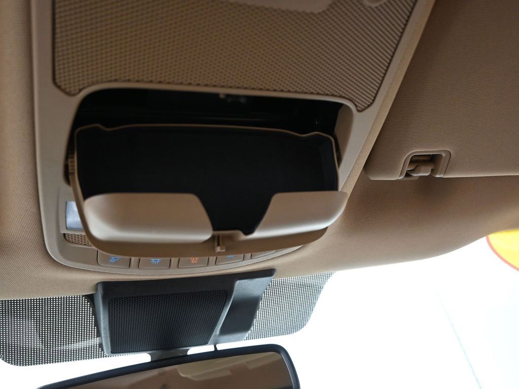 Used 2022 Ford F250 Lariat w/ Chrome Package image 35