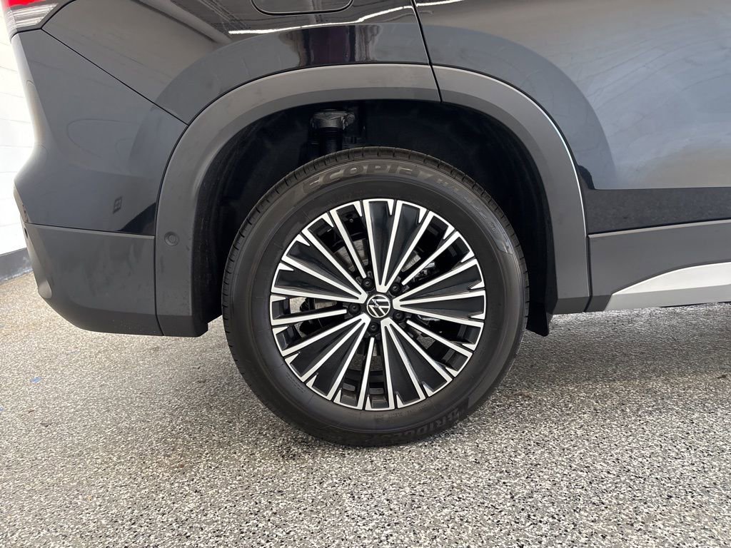 New 2026 Volkswagen Tiguan S FWD image 38