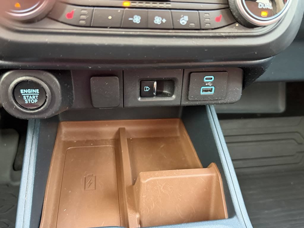 Used 2024 Ford Maverick Lariat FWD image 24