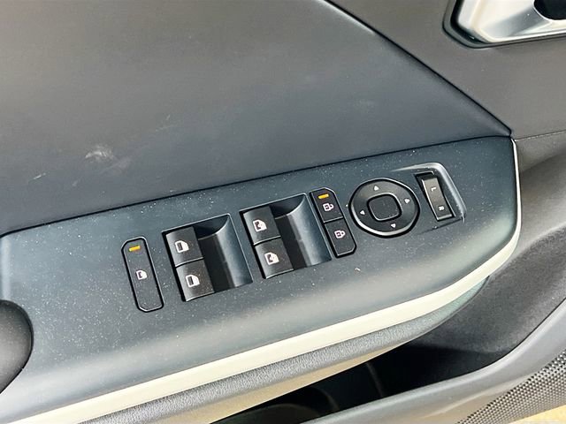 New 2025 Kia K4 GT-Line w/ GT-Line Sunroof Package image 18