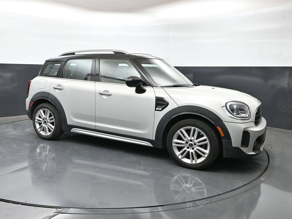 Used 2022 MINI Cooper Countryman FWD image 1