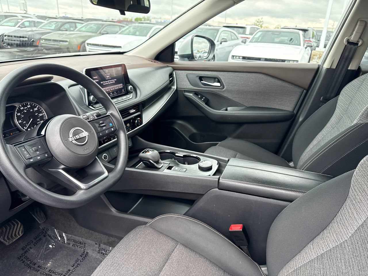 Used 2023 Nissan Rogue SV AWD/4WD image 11