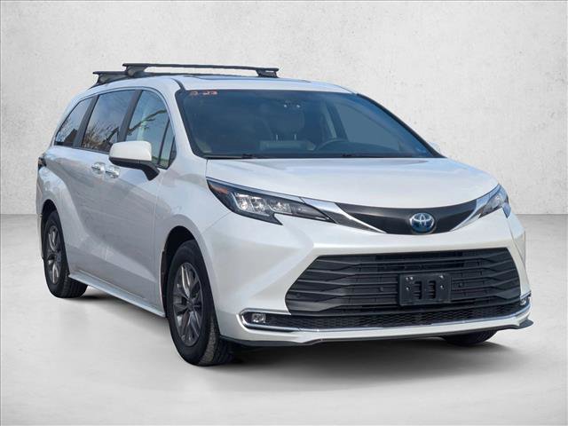 Used 2023 Toyota Sienna XLE video 3