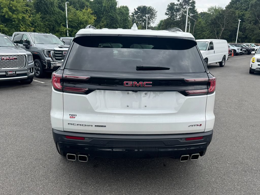 Used 2025 GMC Acadia AT4 w/ Luxury Package AWD/4WD image 5