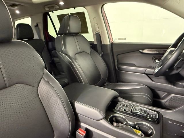 Used 2024 Honda Pilot Elite image 57