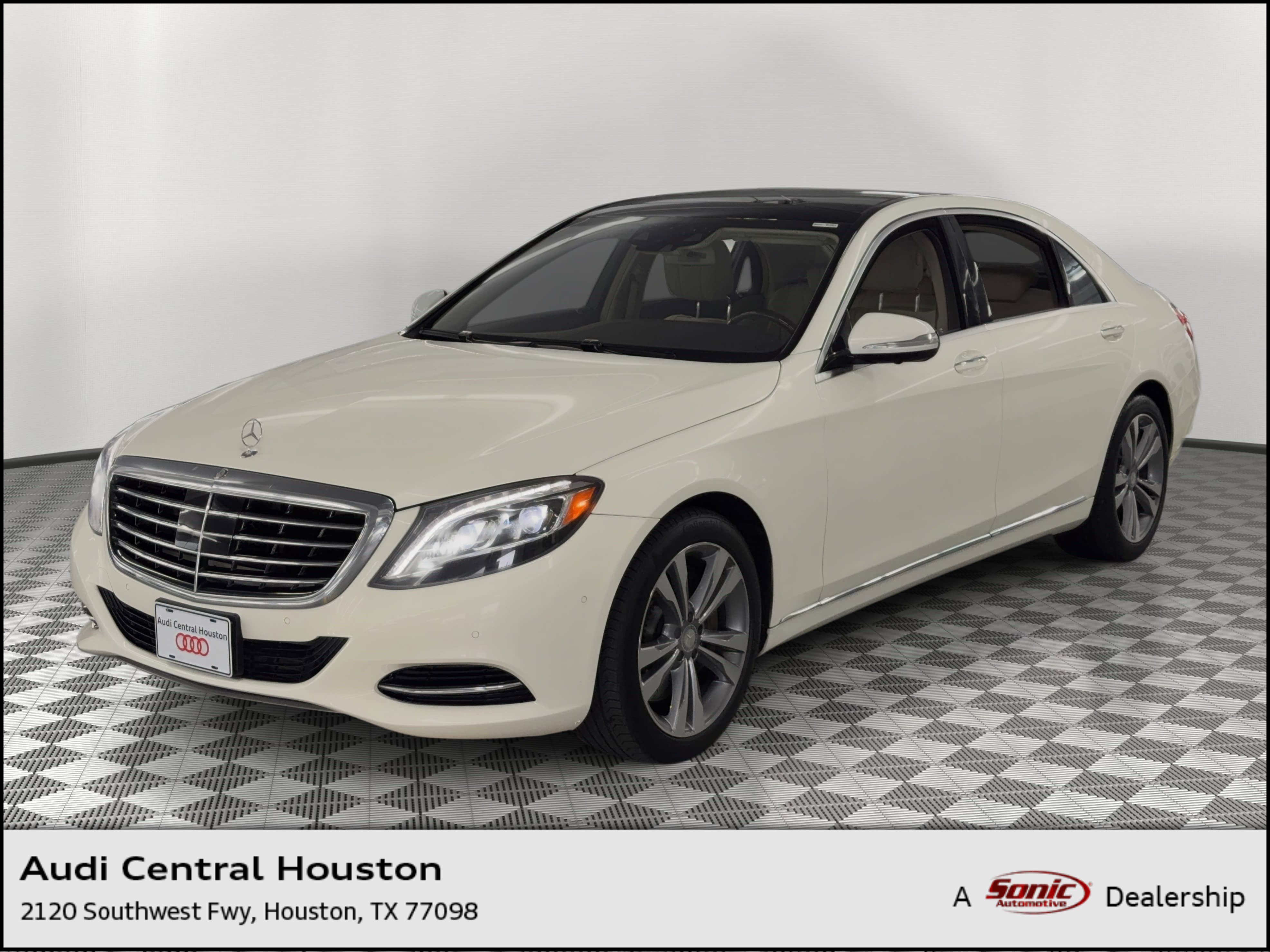 Used 2015 Mercedes-Benz S 550 Sedan image 1