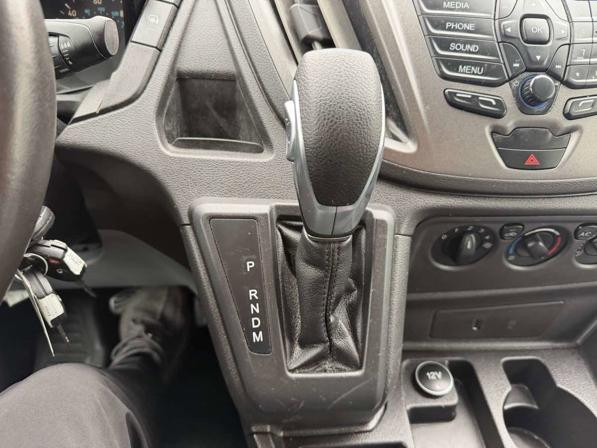 Used 2018 Ford Transit 350 156 DRW RWD image 33