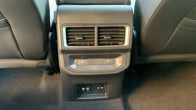 New 2025 Volkswagen Atlas Cross Sport SEL Premium R-Line image 23