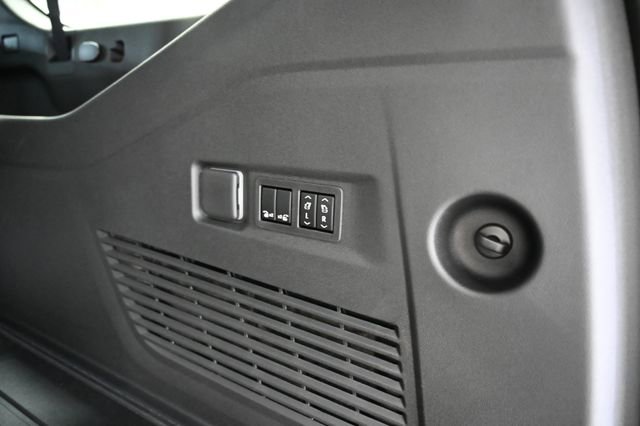 New 2026 GMC Yukon XL AT4 w/ AT4 Premium Plus Package image 35