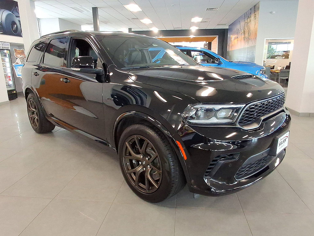 Used 2025 Dodge Durango R/T AWD/4WD image 2