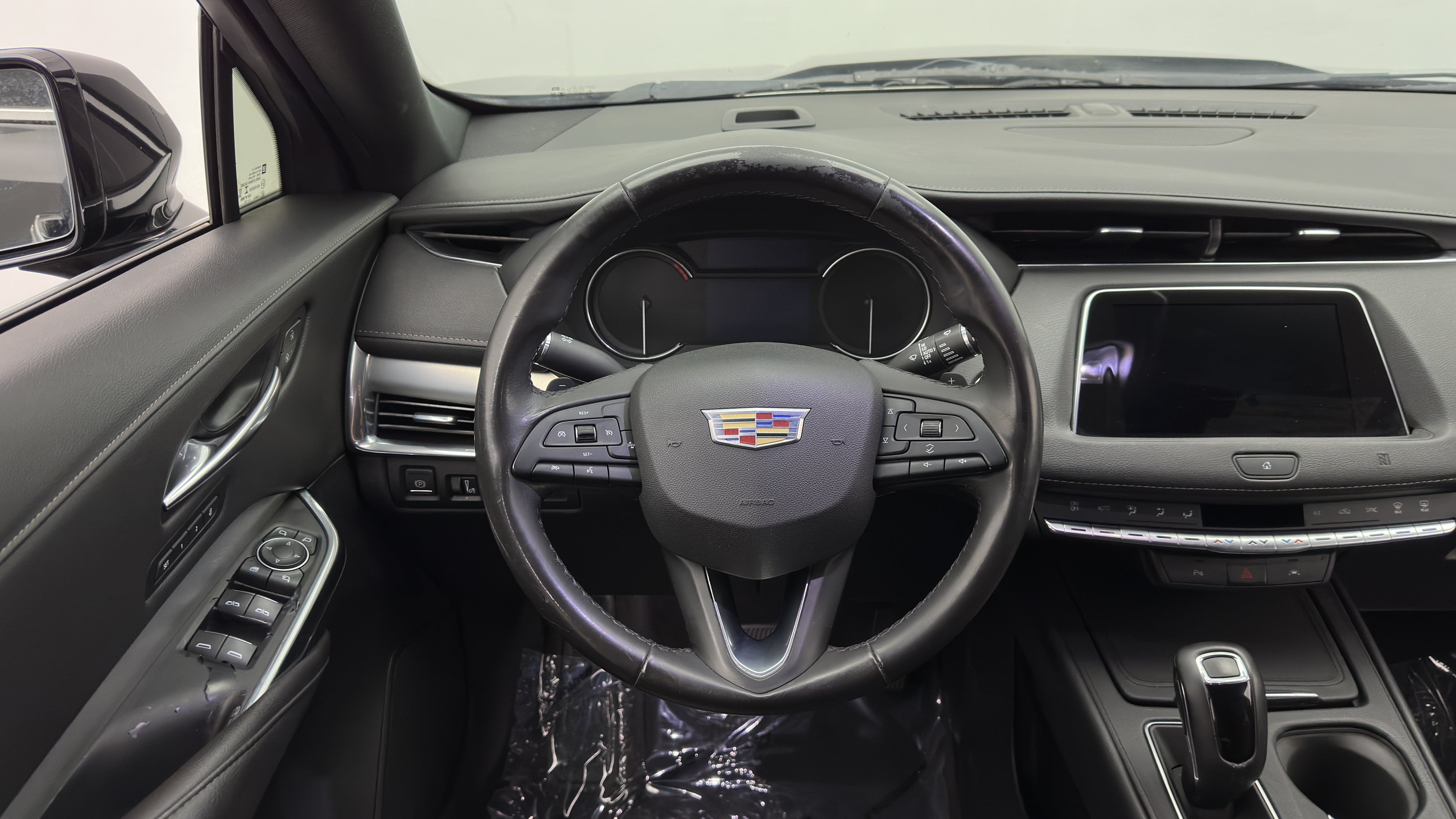 Used 2019 Cadillac XT4 Premium Luxury w/ Driver Awareness Package FWD image 21