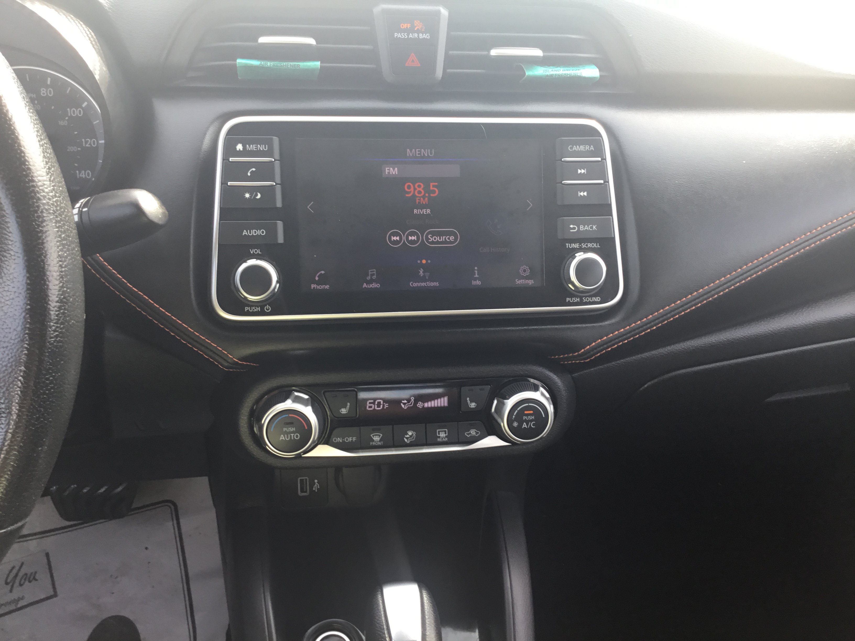 Used 2022 Nissan Versa SR w/ Convenience Package FWD image 16