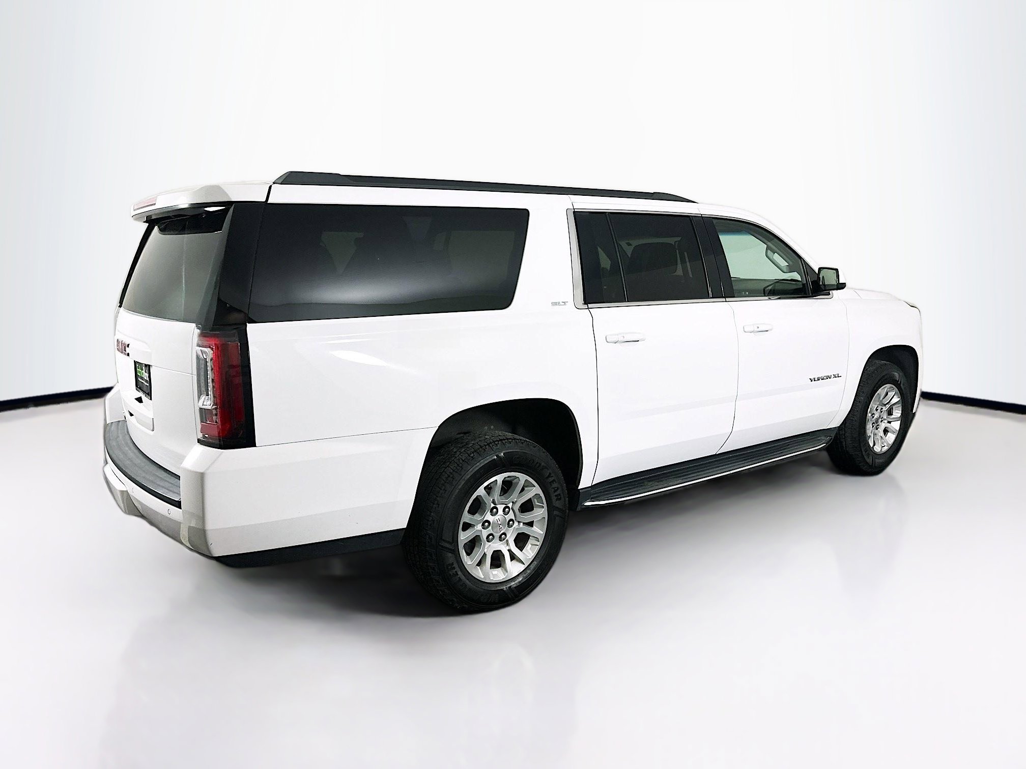 Used 2020 GMC Yukon XL SLT image 9