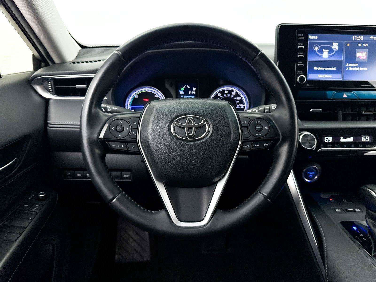 Used 2021 Toyota Venza LE w/ Carpet Mat Package (TMS) AWD/4WD image 3