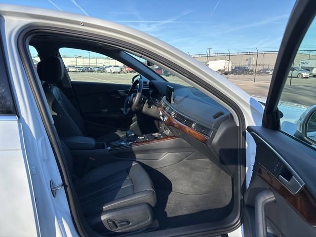 Used 2019 Audi A4 2.0T Premium w/ Convenience Package image 9