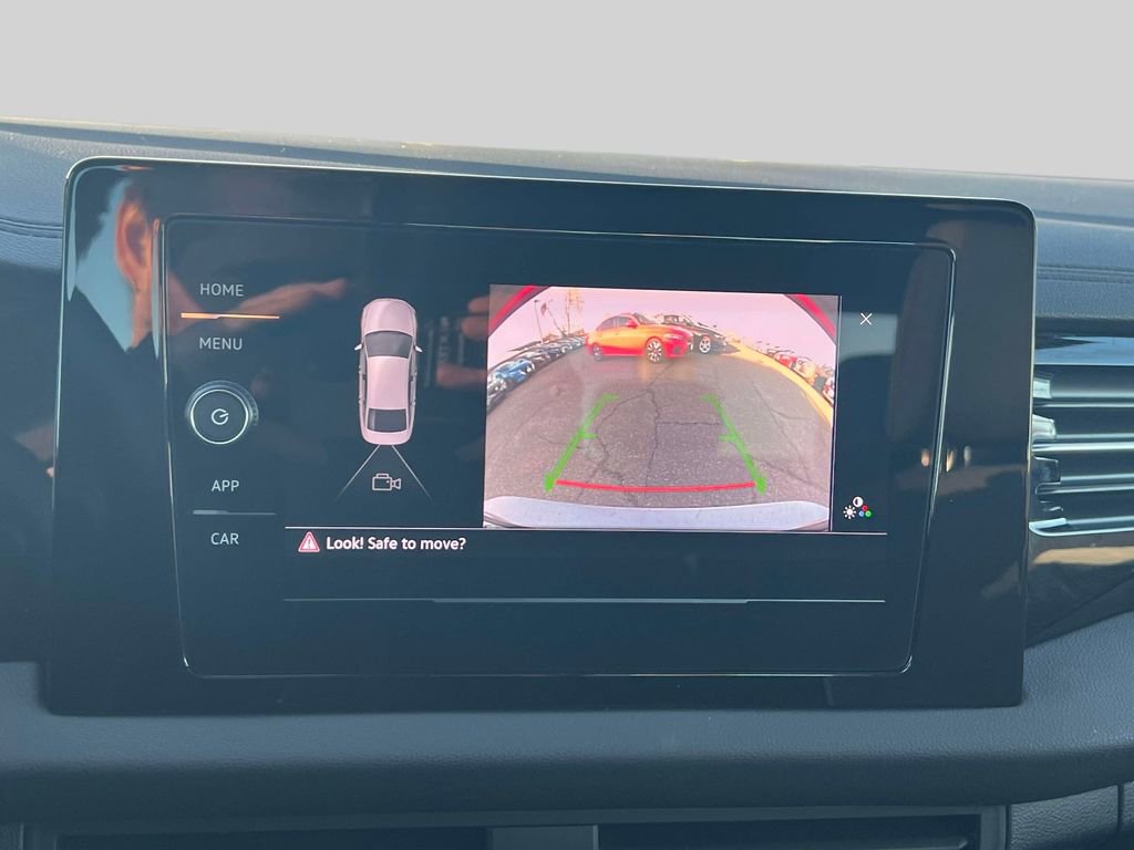 Used 2025 Volkswagen Jetta Sport image 28