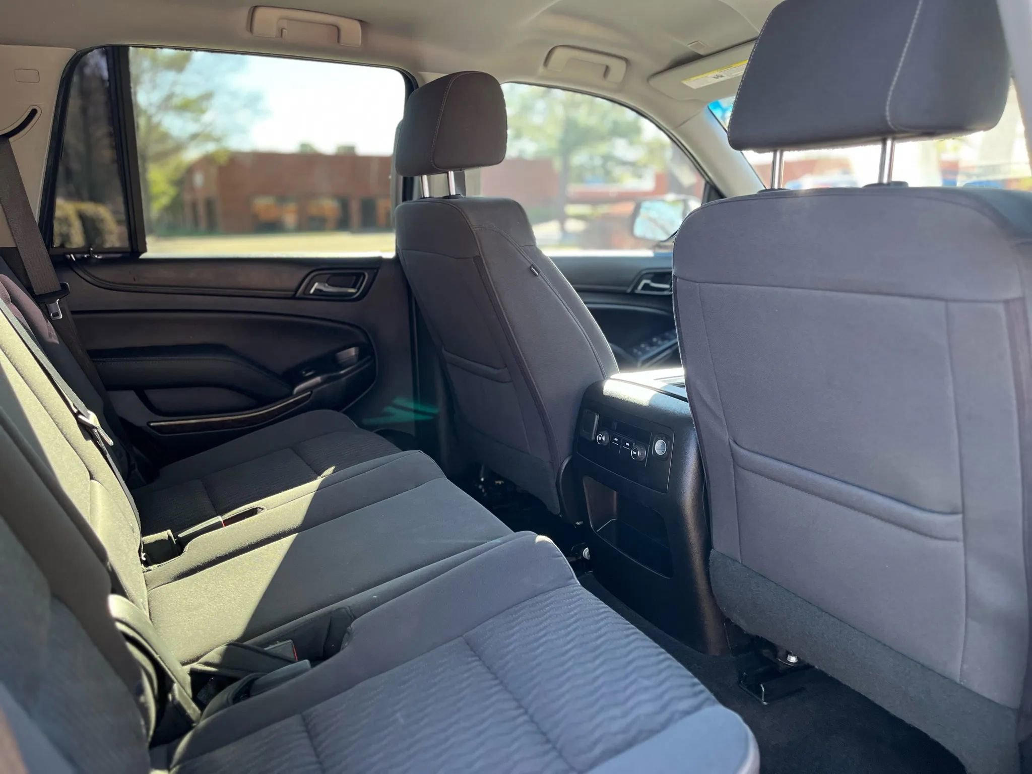 Used 2018 Chevrolet Tahoe LS w/ Enhanced Driver Alert Package RWD image 26