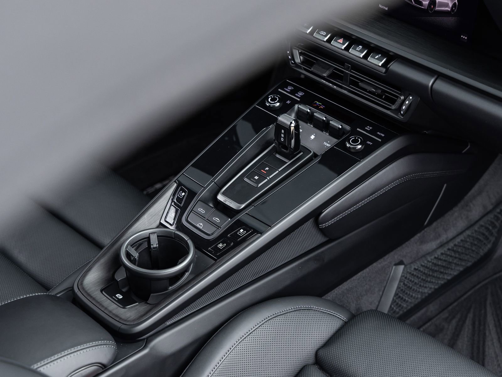 Certified 2024 Porsche 911 Carrera GTS image 33