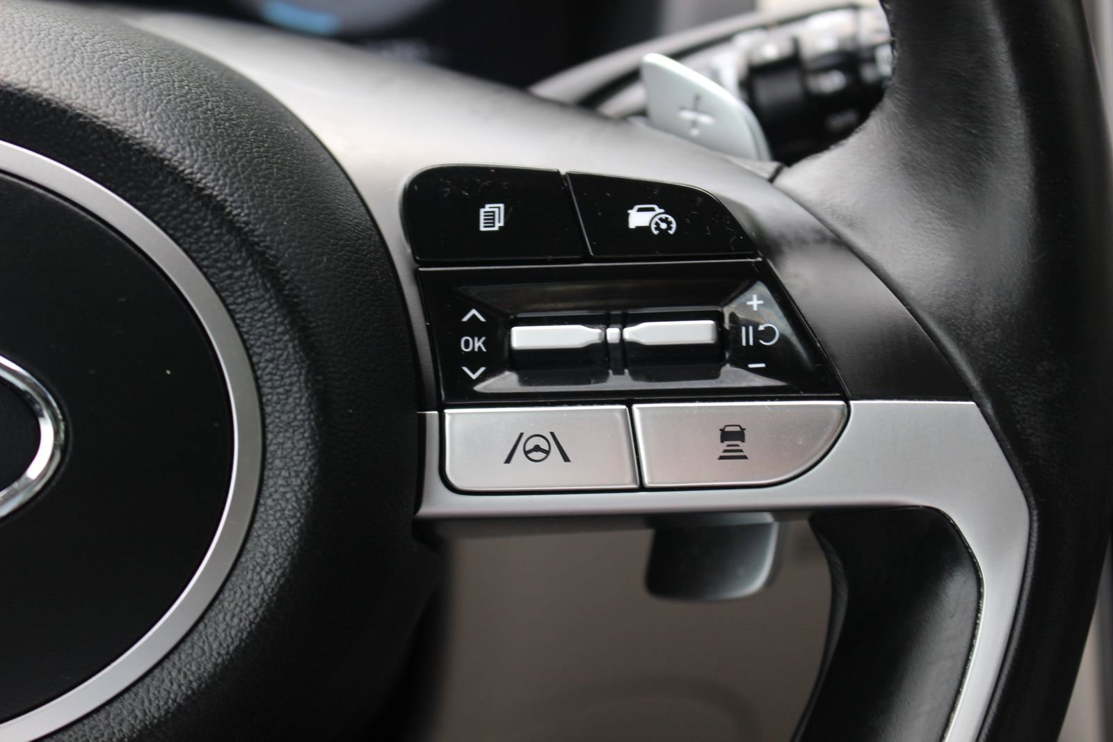 Used 2024 Hyundai Tucson Limited image 23