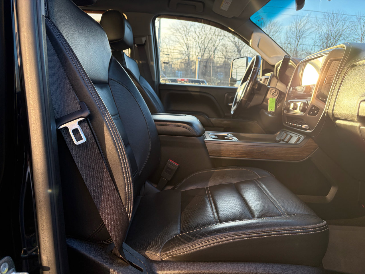 Used 2018 GMC Sierra 2500 Denali image 51