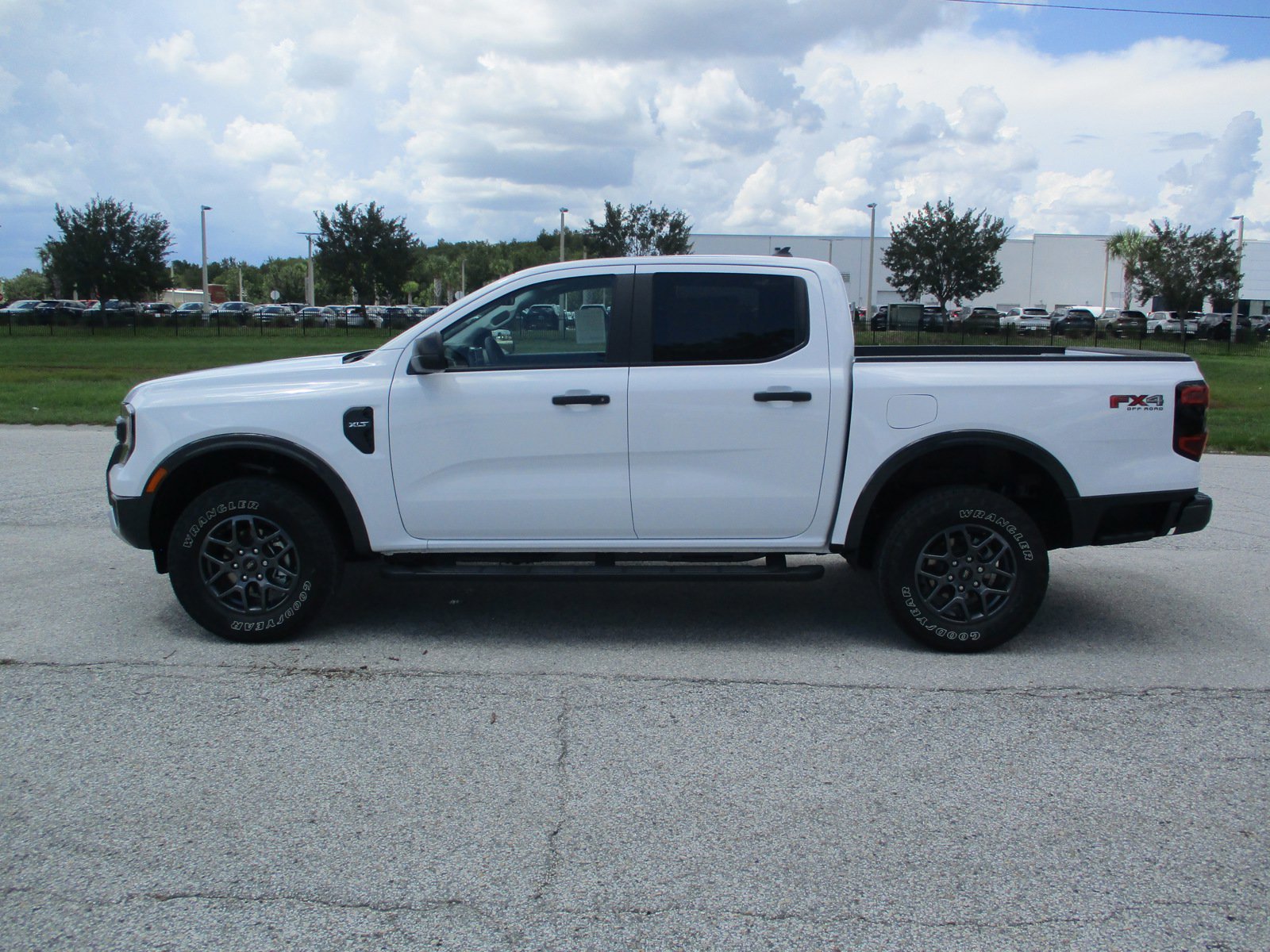 New 2024 Ford Ranger XLT w/ FX4 Off-Road Package image 4