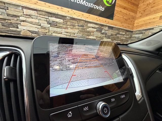 Used 2016 Chevrolet Malibu LT w/ Leather Package FWD image 24