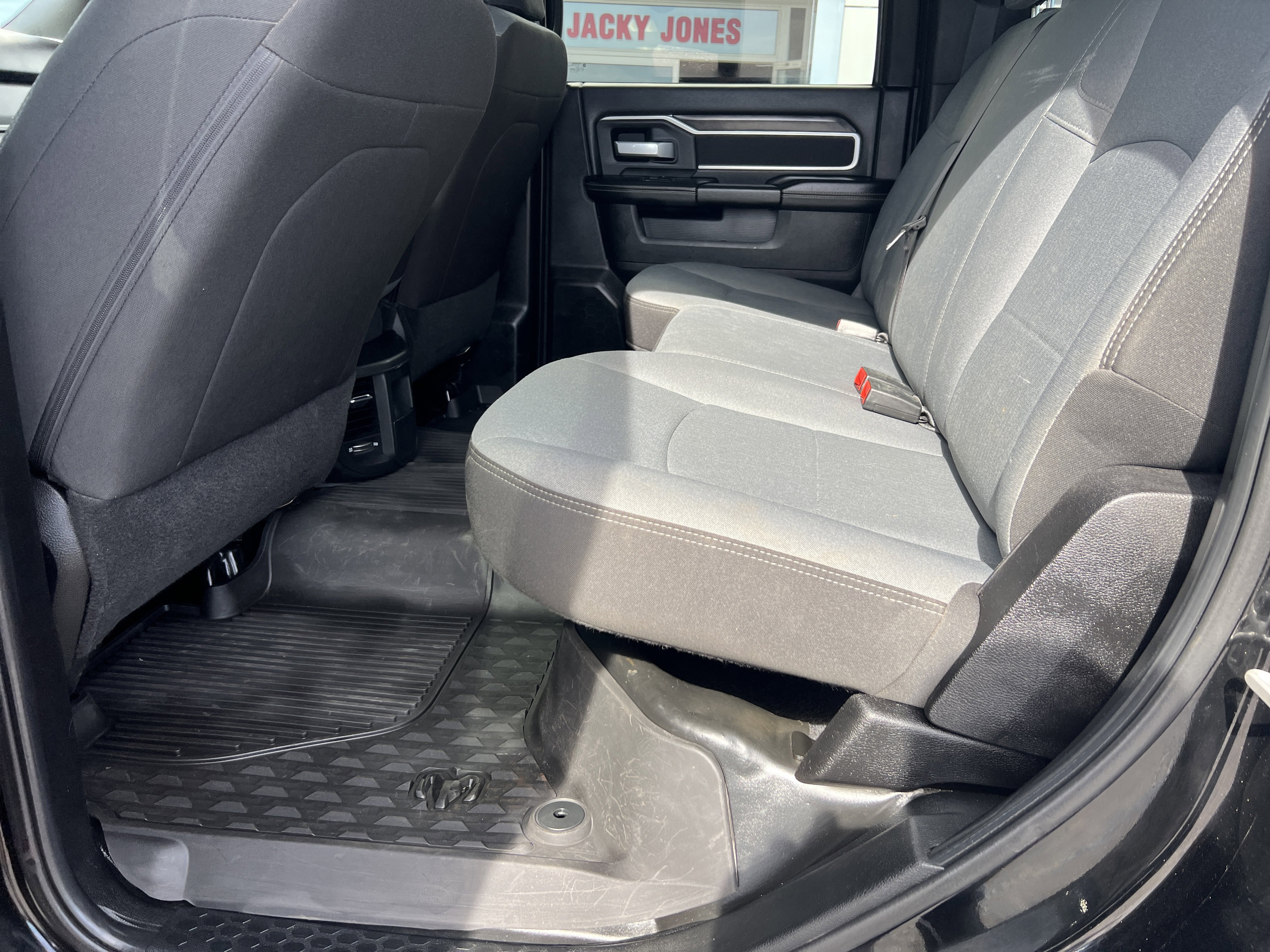 Used 2024 RAM 4500 SLT w/ Quick Order Package 2YG SLT image 13