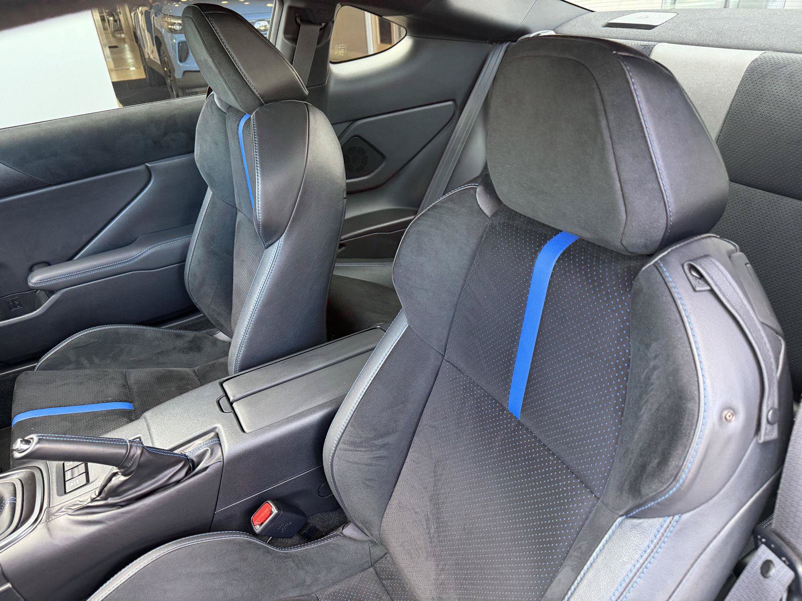 Used 2025 Subaru BRZ tS RWD image 12