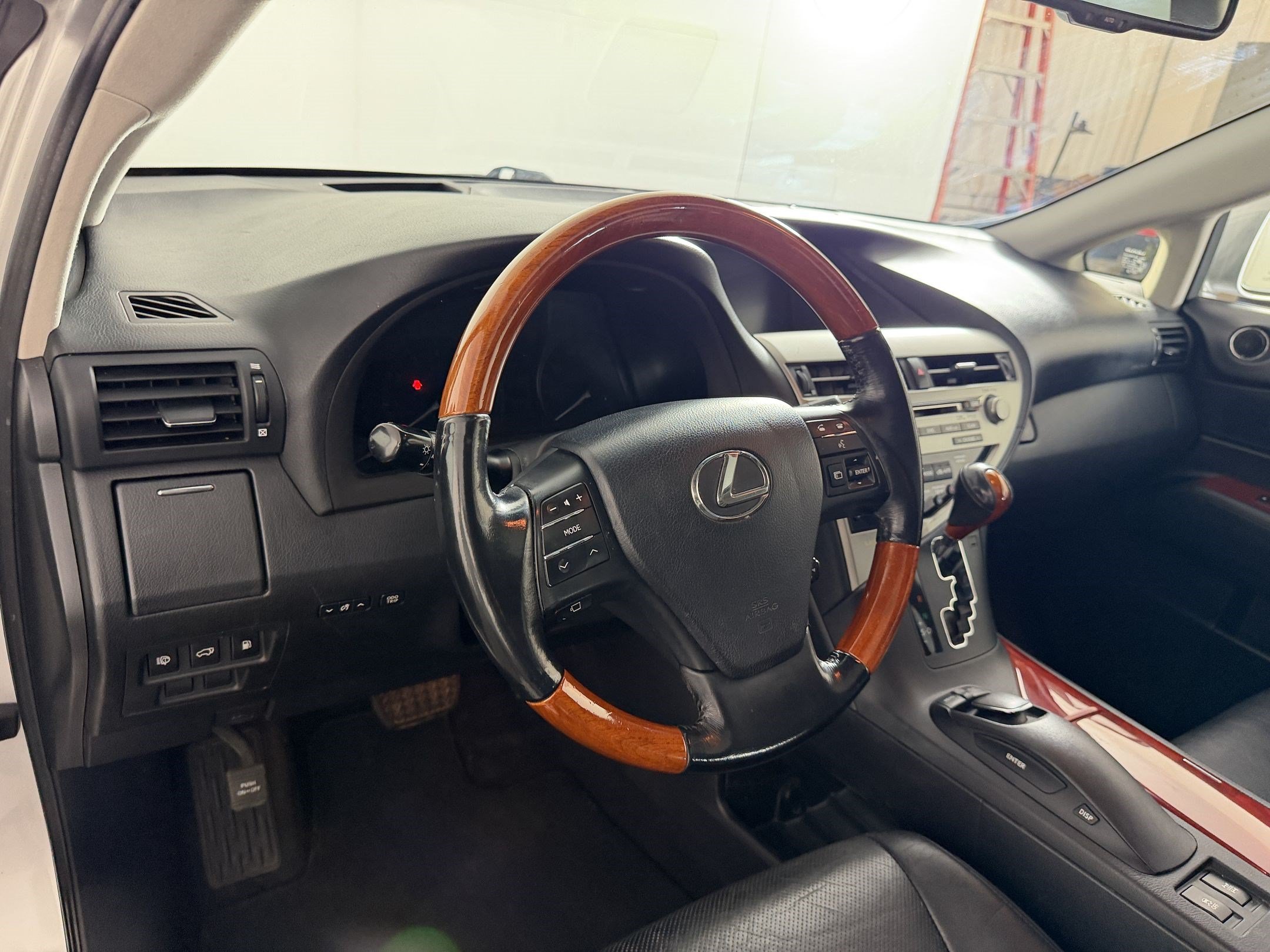Used 2012 Lexus RX 350 AWD w/ Luxury Pkg image 4