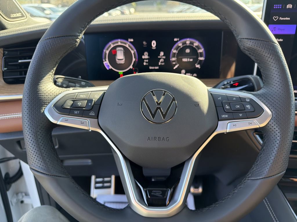 New 2026 Volkswagen Tiguan SEL R-Line image 24