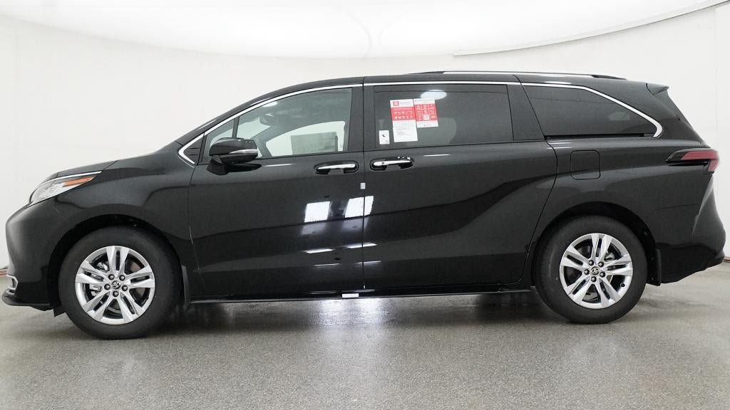 New 2026 Toyota Sienna Limited FWD image 19