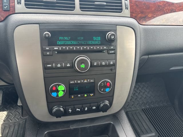 Used 2013 GMC Sierra 2500 SLT w/ SLT Convenience Package AWD/4WD image 19