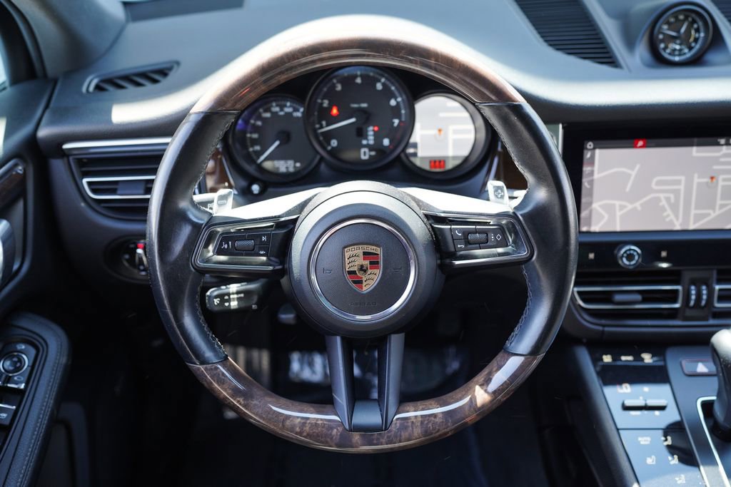 Used 2022 Porsche Macan AWD/4WD image 28