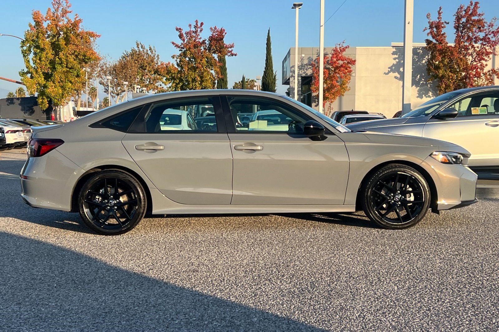 Used 2025 Honda Civic FWD Hybrid Sedan image 7